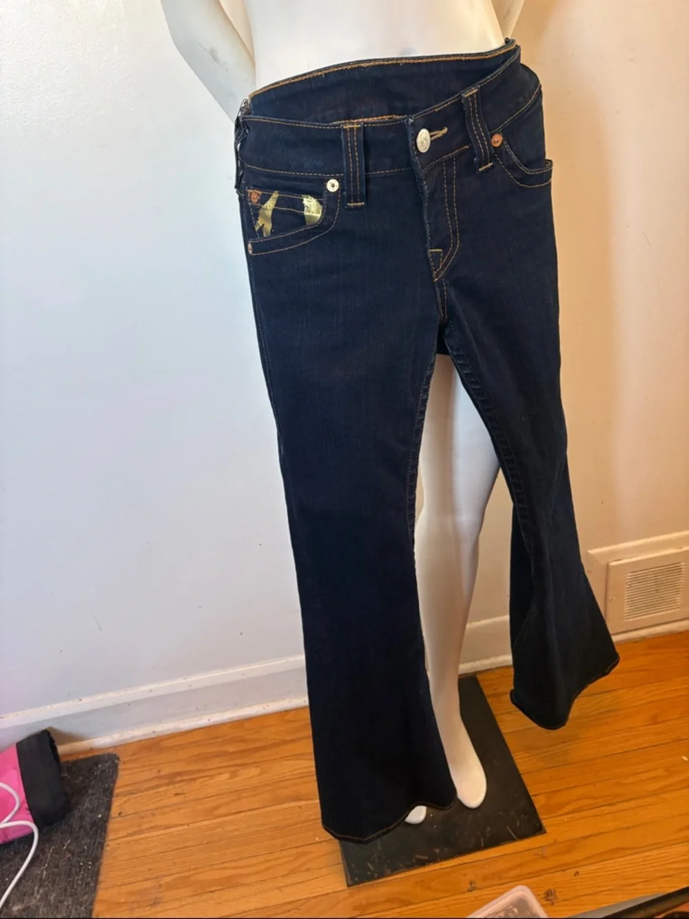 True Religion Dark Indigo Women boot cut Jeans - Classic Stretch Denim - Picture 1 of 10